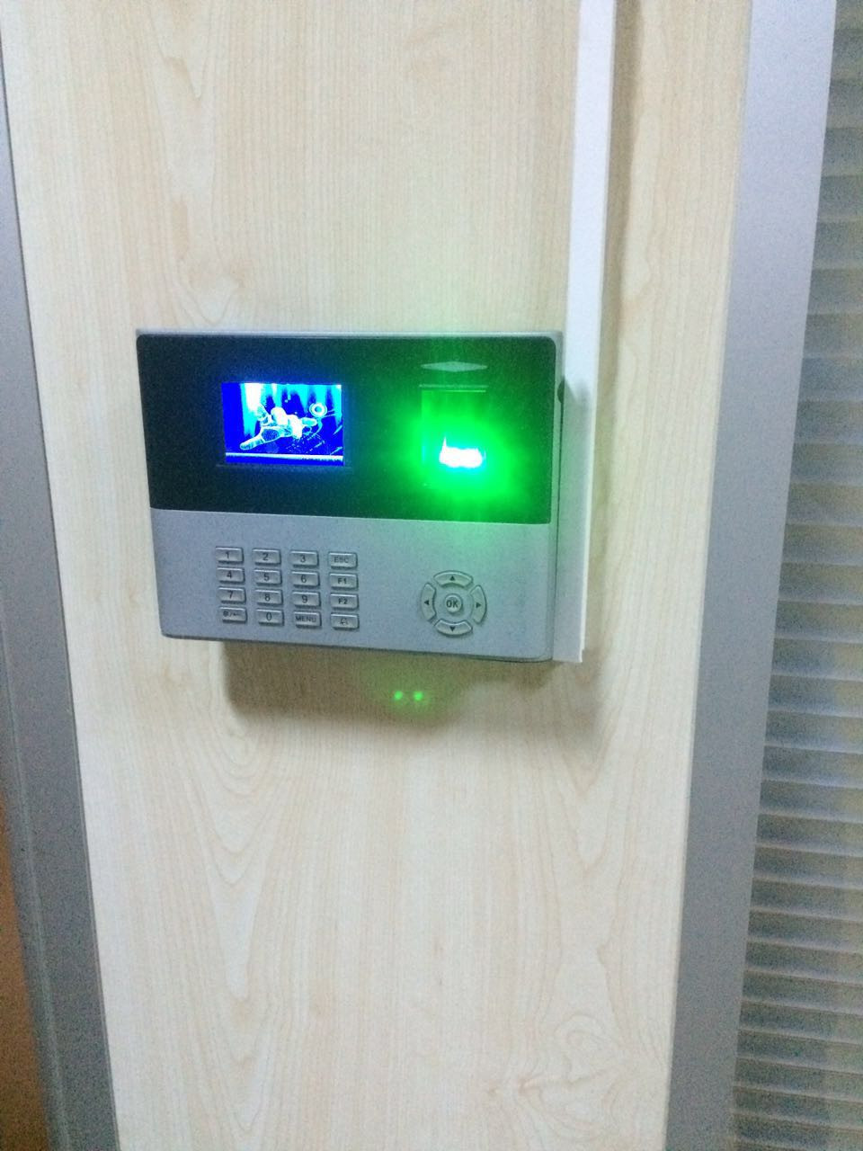 U990-ID Parmak İzi Okuyucu Montaj Görüntüleri